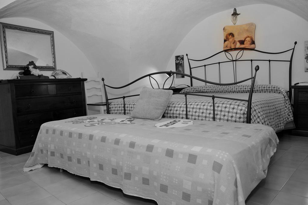 Appartamento Annamaria Ostuni Δωμάτιο φωτογραφία